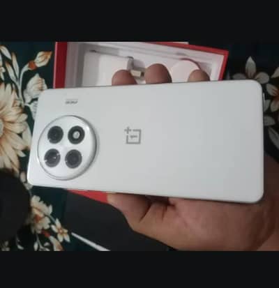 Oneplus Ace 5 Pro 16gb 1tb Complete box Non Active 4 month sim time