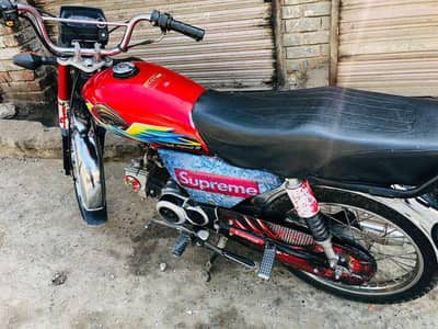 crown in good condition urgent sale need money