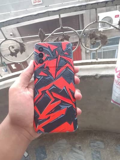 4/64 gb box sath hai