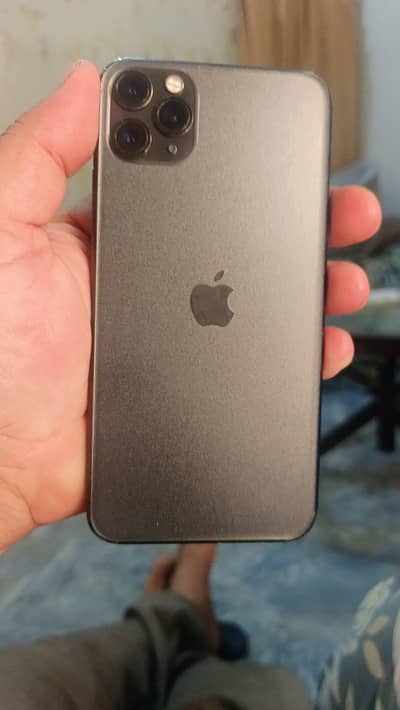 I PHONE 11 PRO MAX WATER PACK FOR SALE