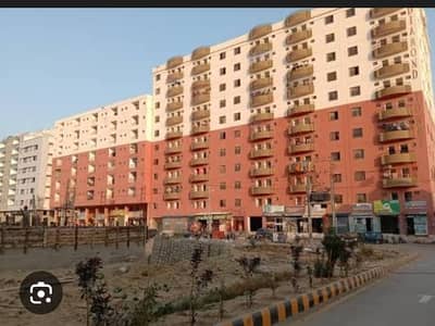 2 bed lounge flat for sale