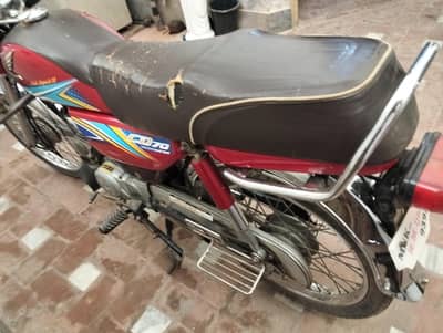 Honda CD 70 BIKE Argent for sail