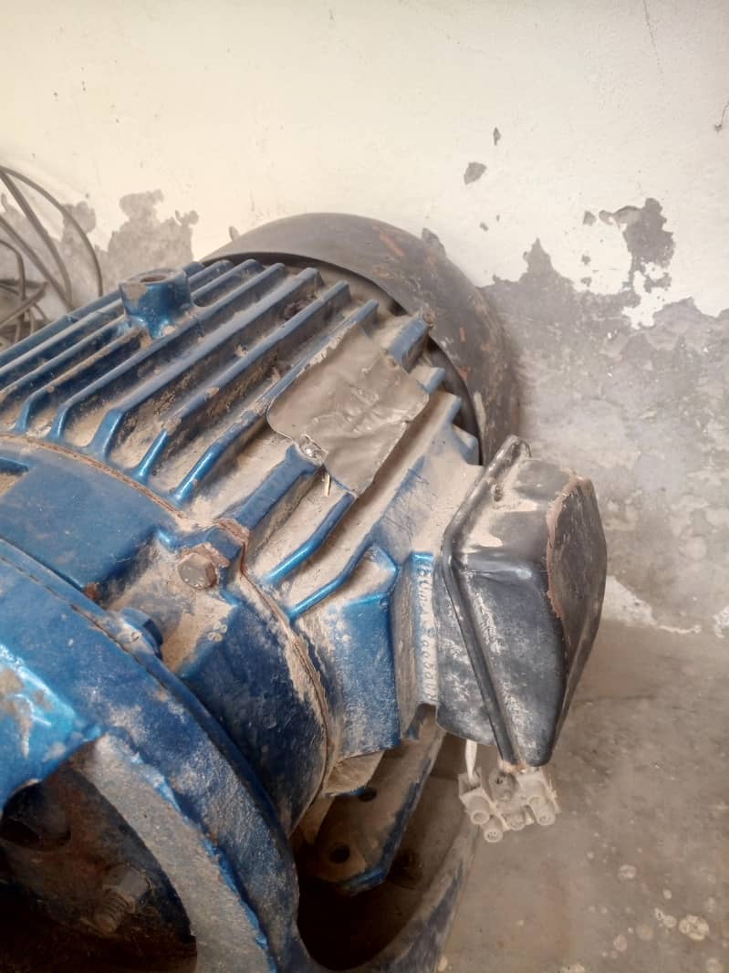 مونو بلاک موٹر 10 ہارس پاور 5/4 کا پکھا 4