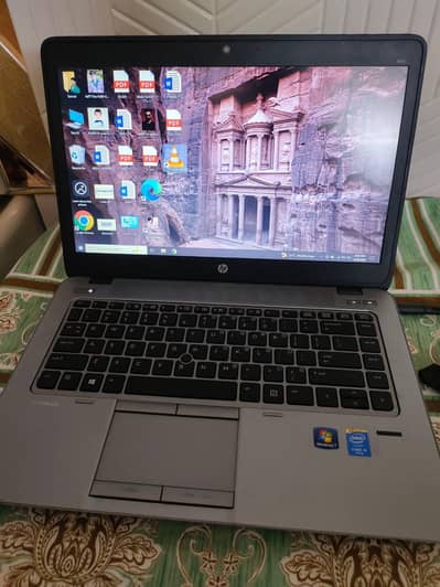 HP EliteBook Core i5 | 8GB RAM | 256SSD | With  Charger.