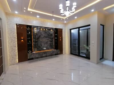 Prime Location House Of 20 Marla In DHA Defence For Rent