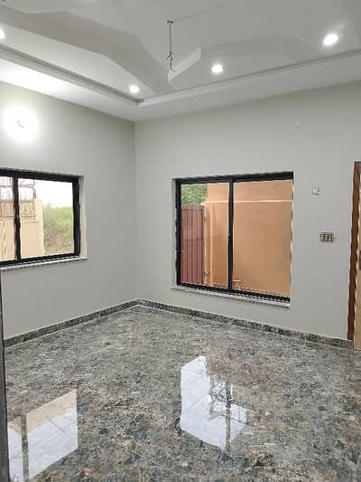 10 Marla Like Brand New Full House Available For Rent With All Basic Amenities At Reasonable Rent Demand