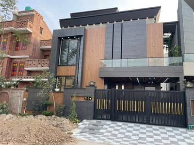 Your Dream Brand New 10 Marla House Is Available In Royal Orchard