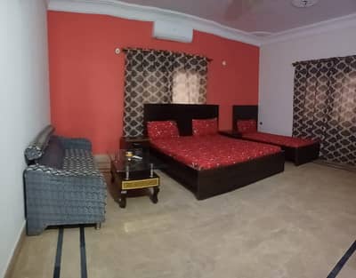 Room available for. rent. Gulshan Jamal Karachi