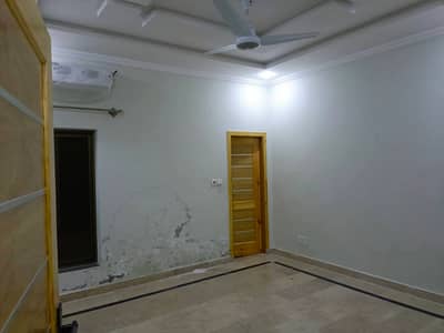 7 marla ground floor for rent