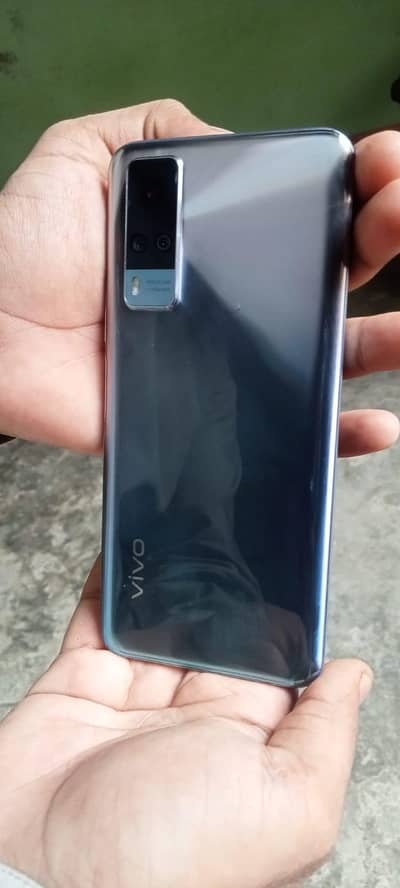  Vivo Y51s 8GB 128GB – Excellent Condition, Box & Charger