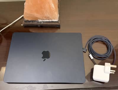 MacBook Air m2 chip midnight 256gb