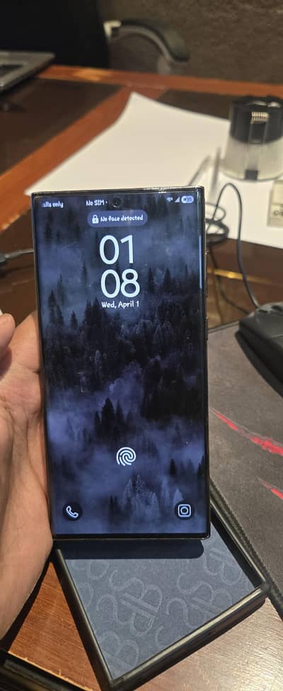 Samsung S22 Ultra 12GB 256GB in good condition