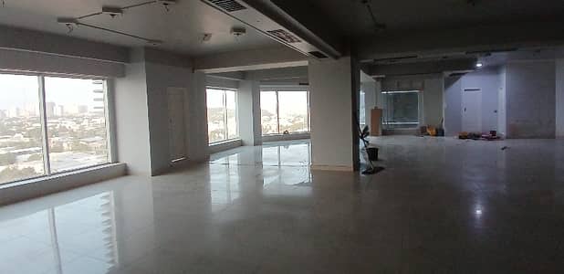 2100 SQUARE FEET OFFICE AVAILABLE FOR RENT IN SAHRA-E-FAISAL