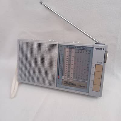 Philips World Band Radio 45 Years old