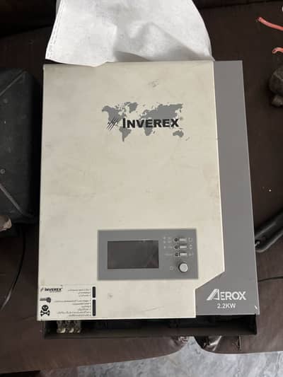 Inverex aerox 2.2 with 2 batteries