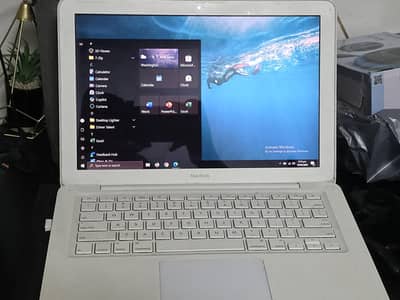 Macbook 6,1 Late 2009 Model For Sale