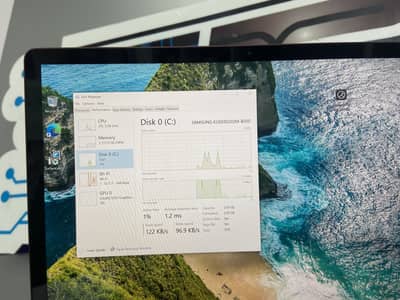 Microsoft Surface Laptop 2 Core i7 Gen 8th 8GB Ram 256GB SSD Touch