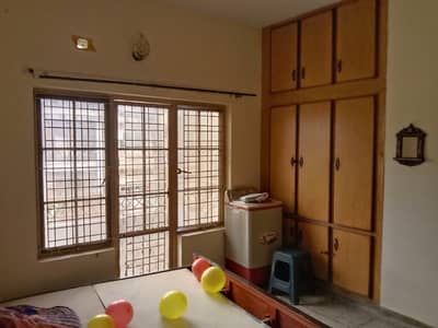 Single Room for small family for rent in I-10