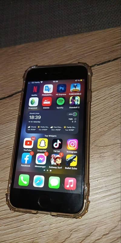 iphone se box pack full battery 100 percent ya 99 percent