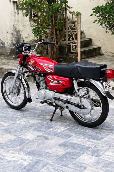 honda cg 125  in genuine condition