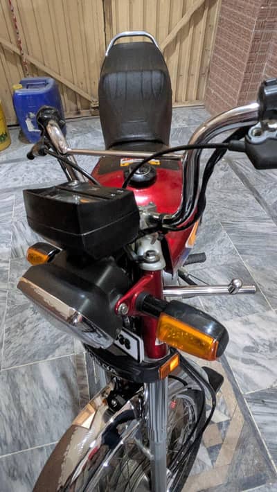 Honda CD 70.2024/2025 brand new condition.