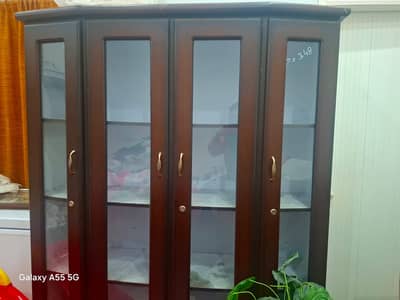 Show case in pure wood