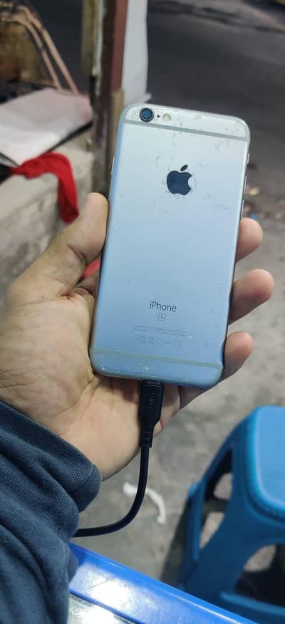 iphone 6 plas 128 GB with box my WhatsApp number 0325/22/61/268