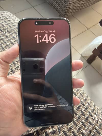 15 Pro Max Natural Titanium