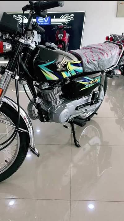 Honda CG 125 Black 2026