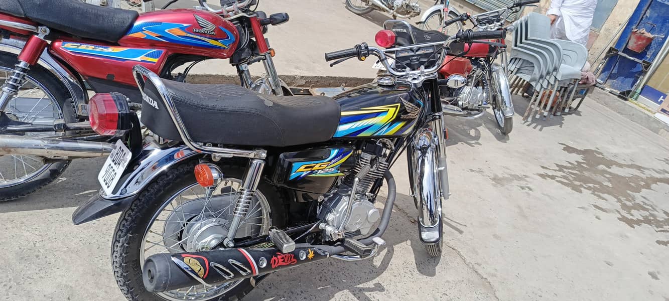 نیو بائک 26 س چلی ہوئی ہے بالکل اوکے بائیو میٹ میٹرک ان دی سپورٹ 1