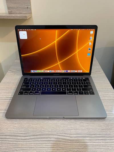 MacBook Pro 2019 touch bar excellent condition