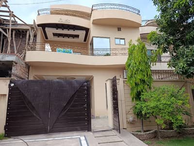 10 Marla Luxury House for Sale in Johar Town Near to Emporium Mall on 65 Feer Road Hot Location