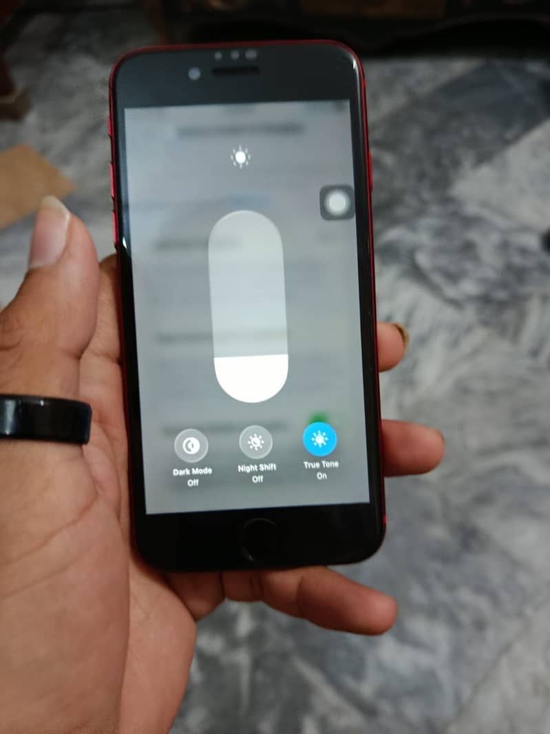 iPhone SE 2nd generation 1