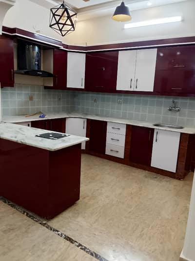 three bed dd tile flooring portion for rent in johar