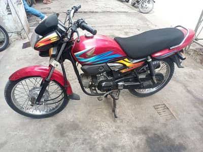 Honda pridor 100 cc model 2018 0//3//3//9//4///0/8//0//8///8///8//
