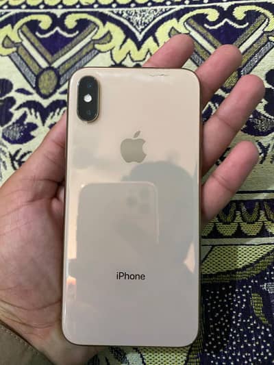 Iphone xs gold colour