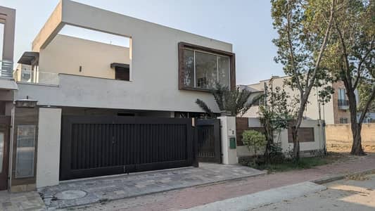 Bahria Town Sector A One Kanal 5 Beds