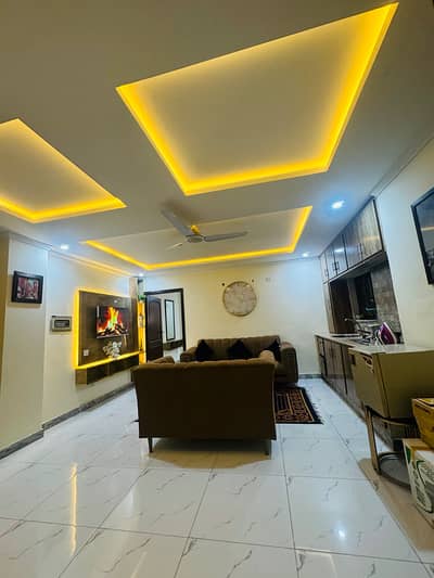 Luxury 2 BHK Apartment available on daily basis