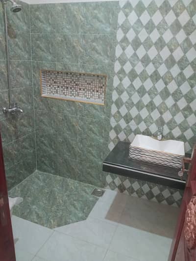 1 Kanal lower portion for rent