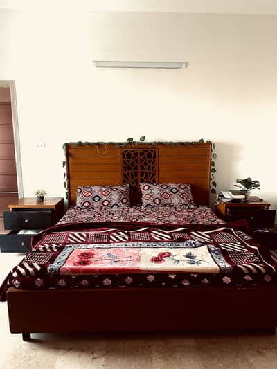 Bed with Dressing Table for Sale