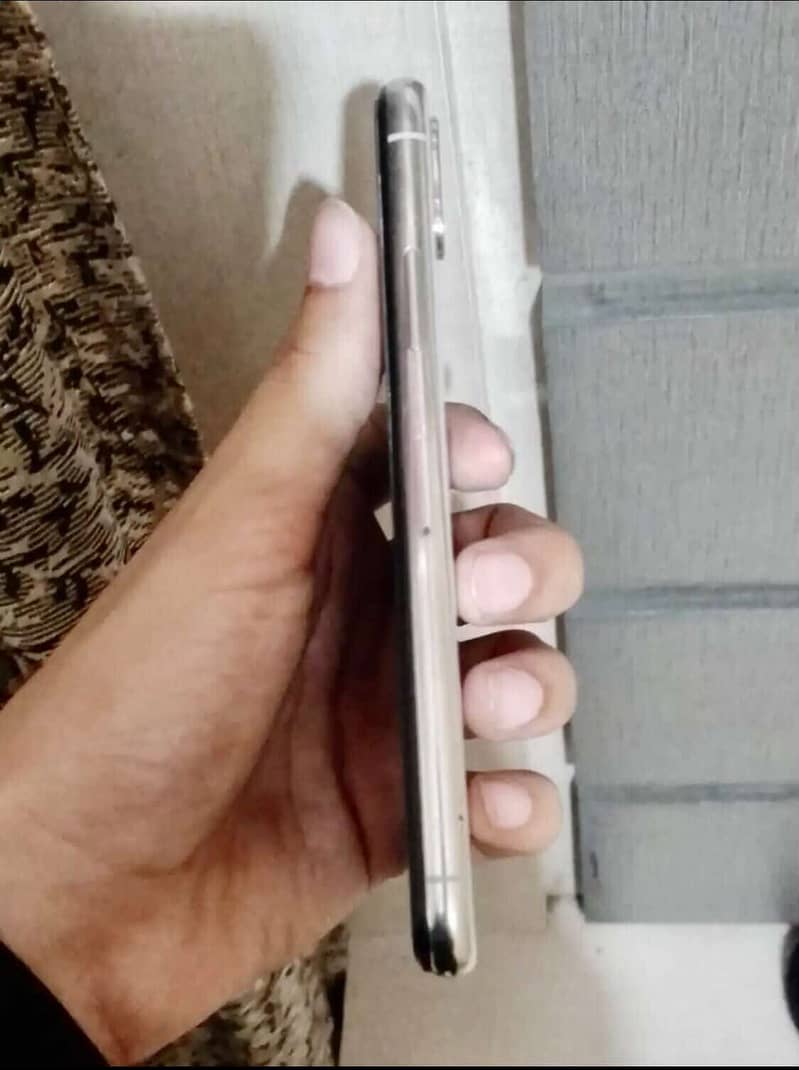 Apple iPhone X 2