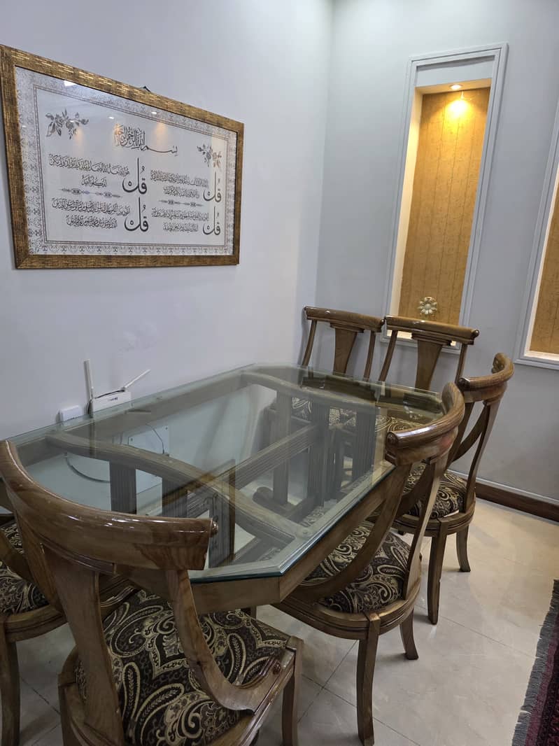 Solid dining table 3