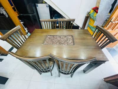 Dining table & chairs