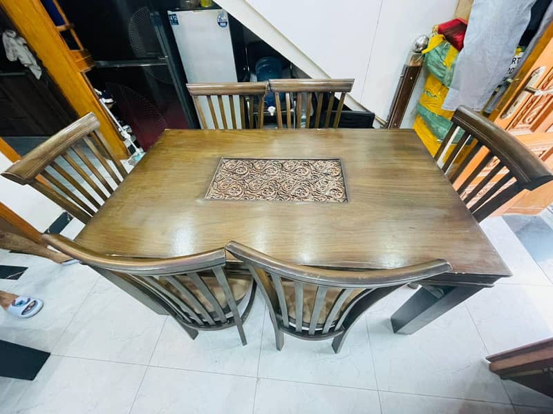 Dining table & chairs 3