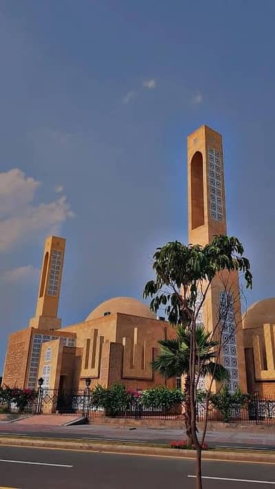 Prime Location Residential Plot For Grabs In 10 Marla Gujranwala