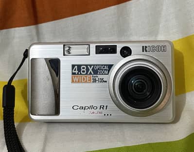 Ricoh Caplio R1 - Digital Camera