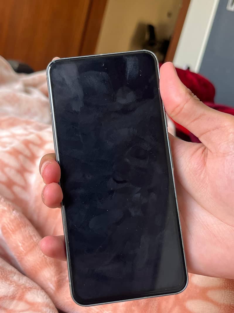 Google Pixel 8 2