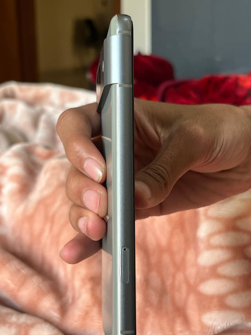 Google Pixel 8 3