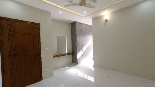 House For sale In Beautiful Faisal Hills