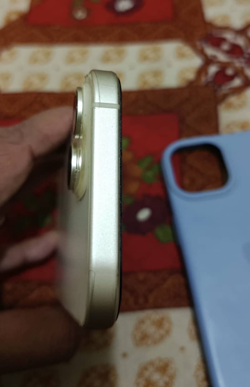 iPhone 15 Simple 6